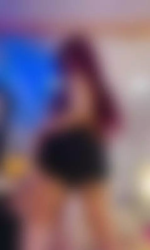 I'm very hot come and let me play with your delicious cock 🍆 by cleodemon