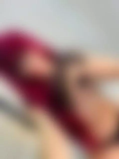 I'M SO HOT COME AND FUCK ME WITH YOUR HARD COCK 🍆 by cleodemon