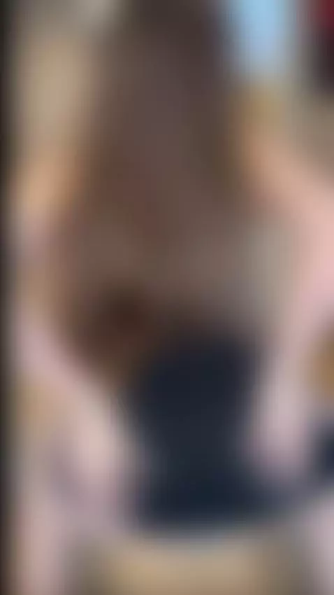 Bright and sunny ☀️. Subscribe to her channel! by dianariver