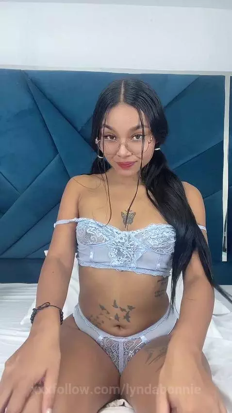 I have a sweet side and another that would make you lose you... by lyndabonnie