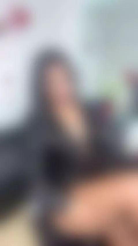 Treat me like a queen and I'll be your whore by lyndabonnie