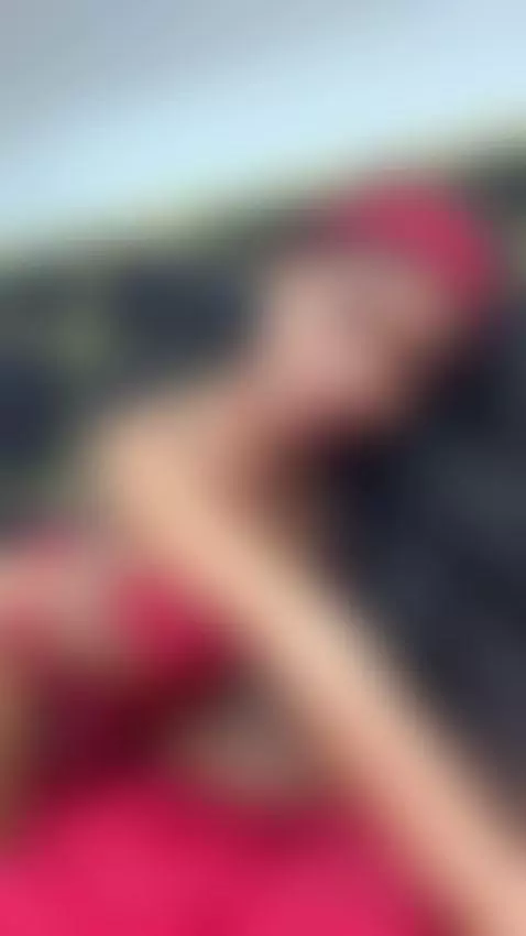 Treat me like a queen and I'll be your whore by lyndabonnie