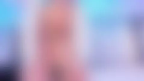 This sexy petite wants to taste your sweet milk 💦🍆 by bizzynoar