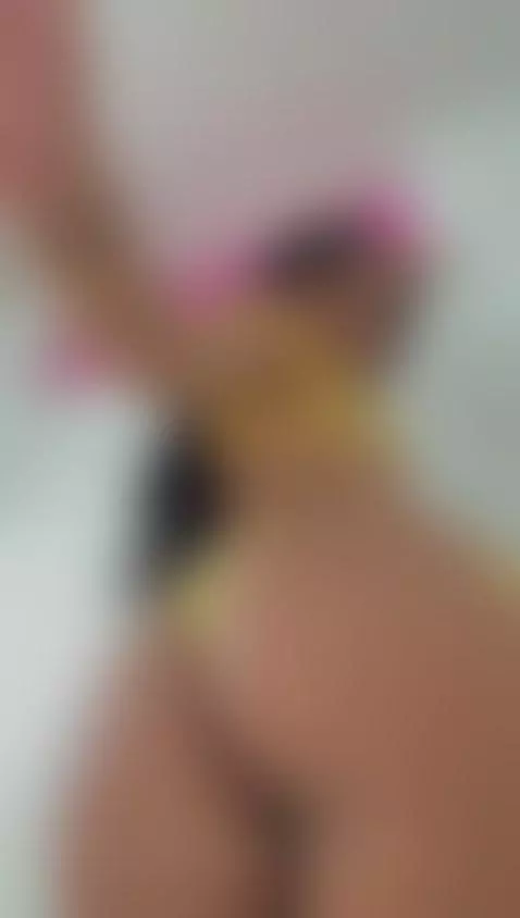 Come and let's make our meeting unforgettable. by julisweett