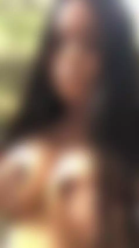 Come and let's make our meeting unforgettable. by julisweett