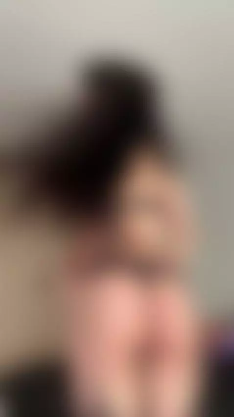 Looking innocent never felt this dangerous 💕👀
👉 Click my bio... by draculairis