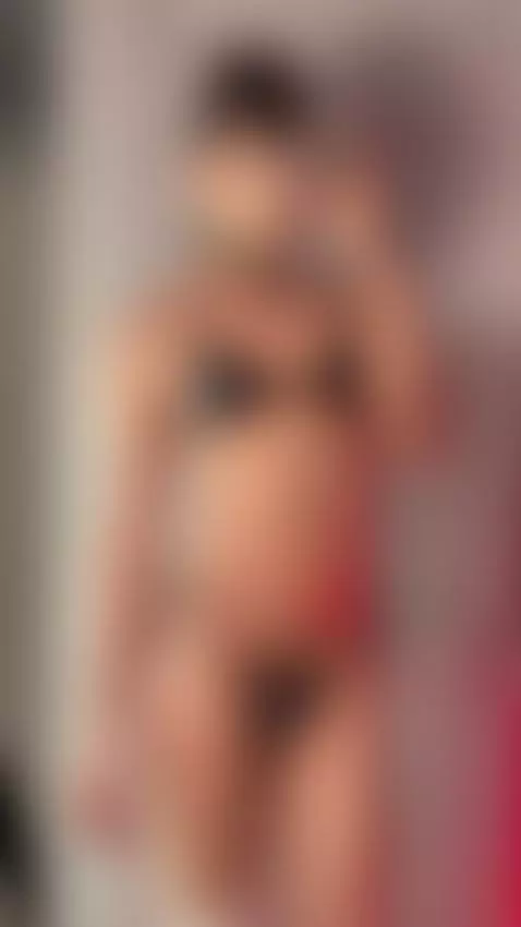 This bikini makes me feel naughty 😏💋

Found me as Draculairi... by draculairis