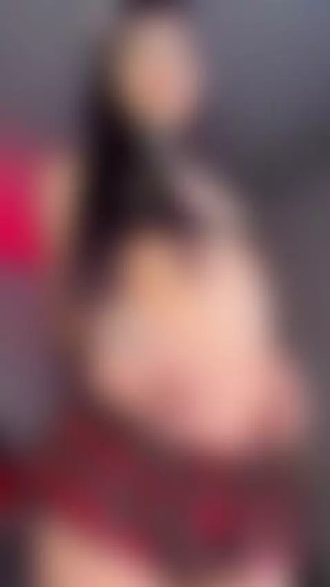 Anal Training Session!! 
Visit my harmony - Link in BIO ♥ by draculairis