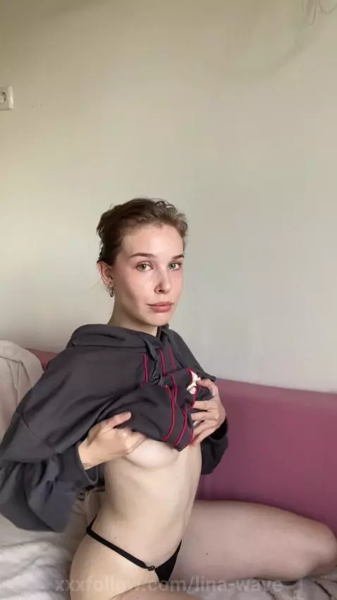 Do you want to look at my tits? by lina-wave