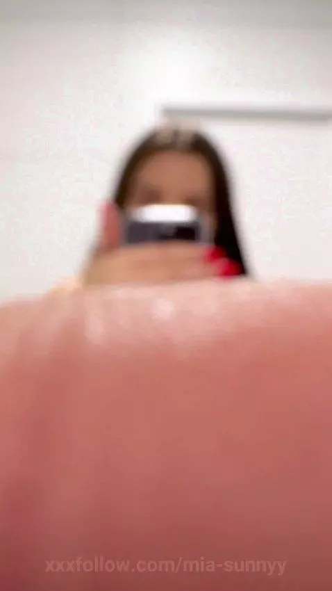 my nude body by mia-sunnyy