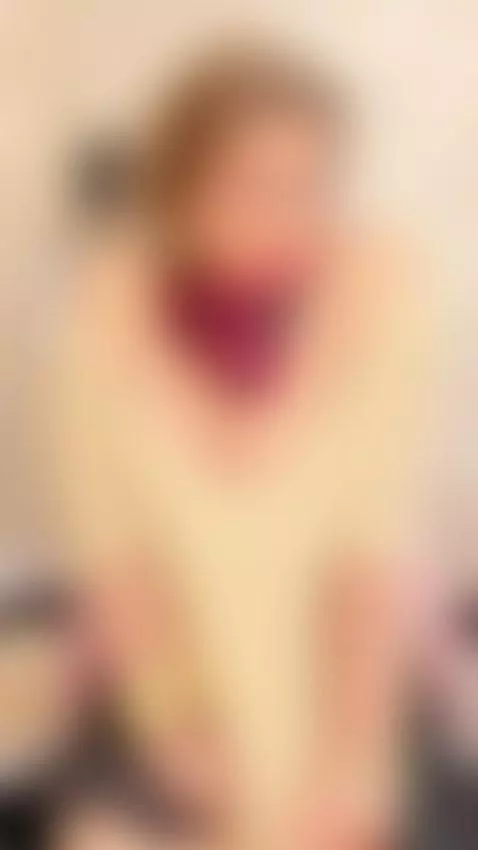 You like me? Why don't you let me suck you for a moment! 🍆💦 by clhoe-johnson