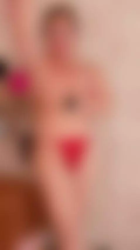 It makes me horny that you see me and you like what you see?... by clhoe-johnson