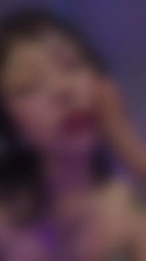 Oops... am I distracting you? by hannahpagee