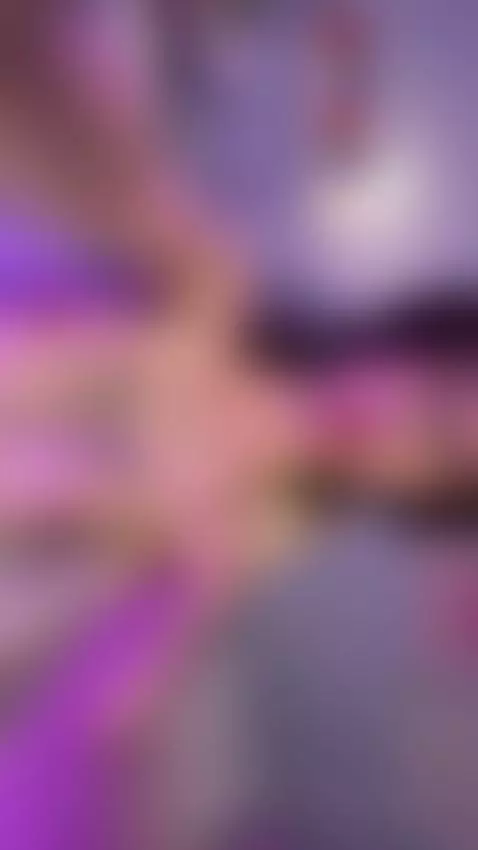 My body moves when the energy is right by hannahpagee