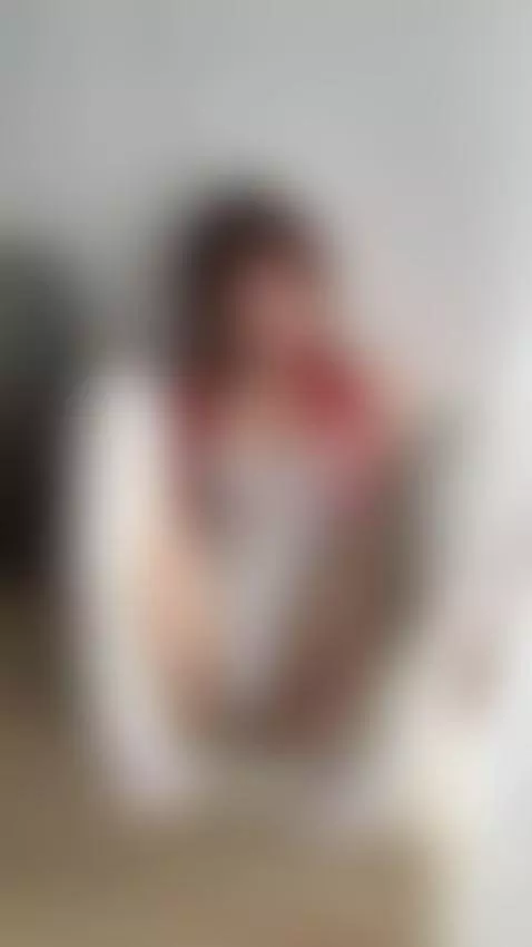 Let’s make today our little secret together 🌸💕 by curlypolly