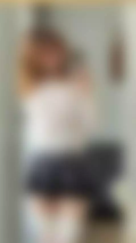 Do I look like someone who could steal your mind away? 😏💖 by curlypolly