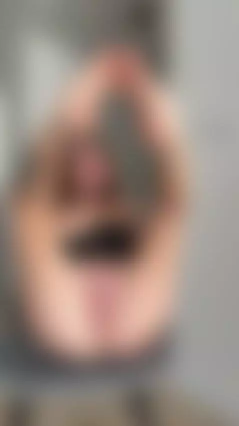 A little sweetness, a little spice 🌸💋 that’s my gift for you by curlypolly