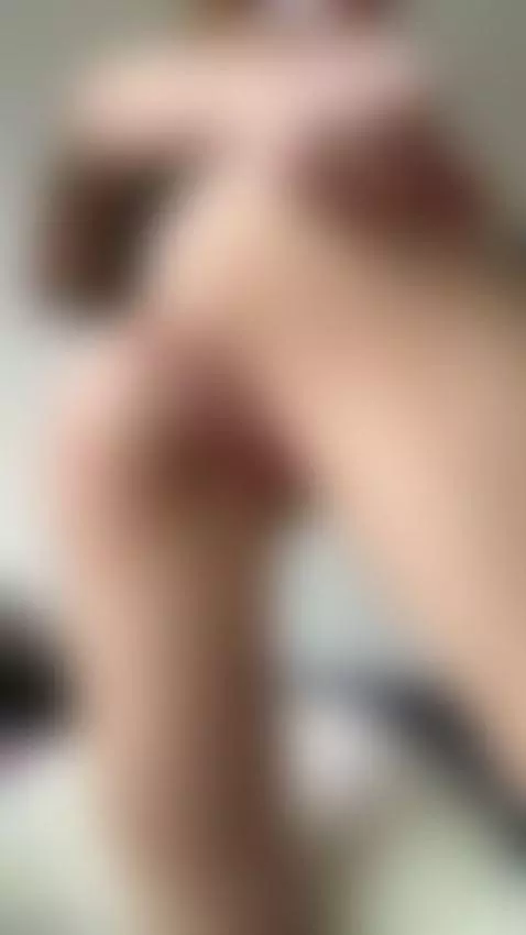 The night moans softly 🌙💋 by curlypolly