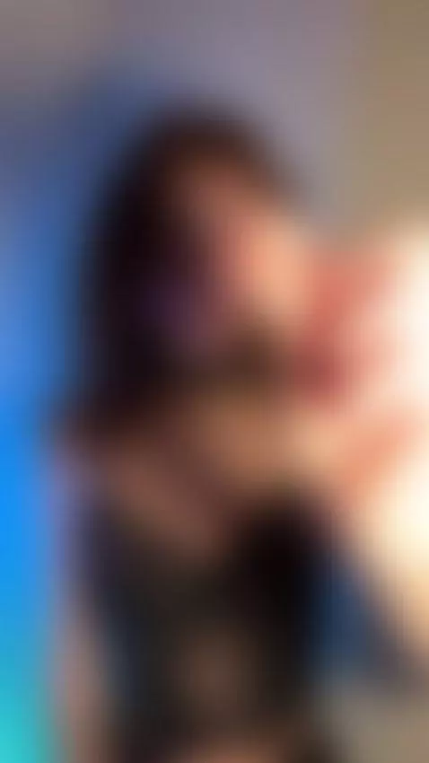 The air hums your name 💨💋 by curlypolly