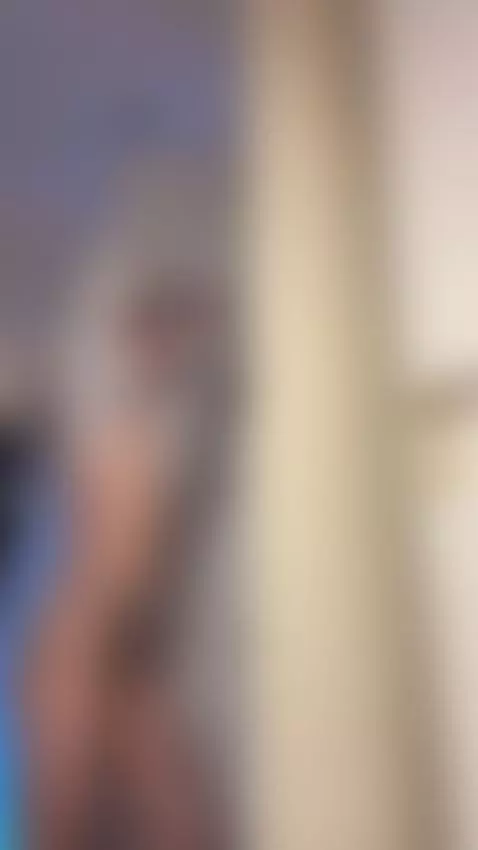 The air tastes like desire 🌙😈 by curlypolly