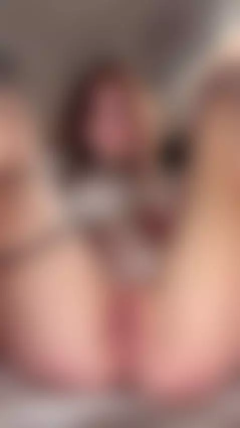 The glow waits where I linger 😏🔥 by curlypolly