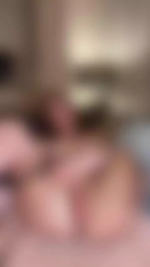 I let light do the touching 😈🩶 by curlypolly