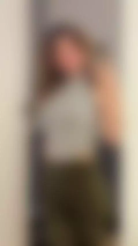 You can feel the heat behind the stillness 😏🔥 by curlypolly