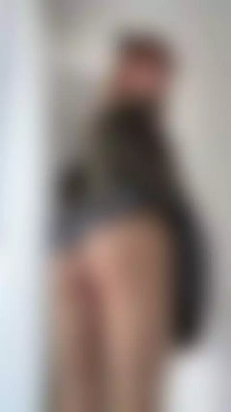 My secret? I love driving you crazy with just a look 💋😏 by curlypolly