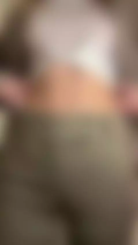 I move slow, like time’s watching 💋💫 by curlypolly