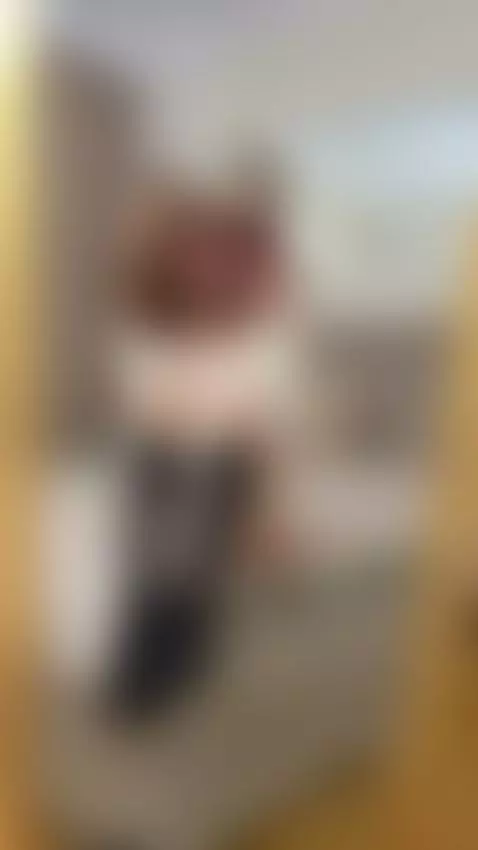 My silhouette whispers stories 💦💋 by curlypolly