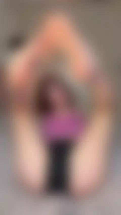 The glow steadies my rhythm 💋💫 by curlypolly