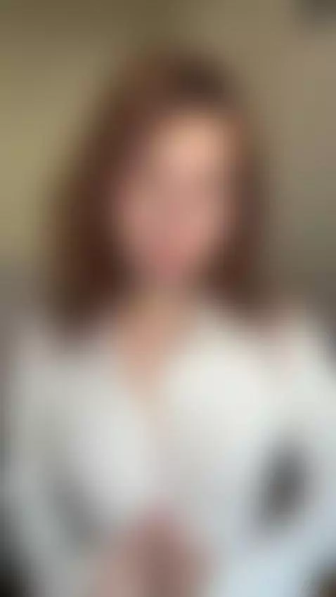 You can feel the room getting softer 😏🔥 by curlypolly