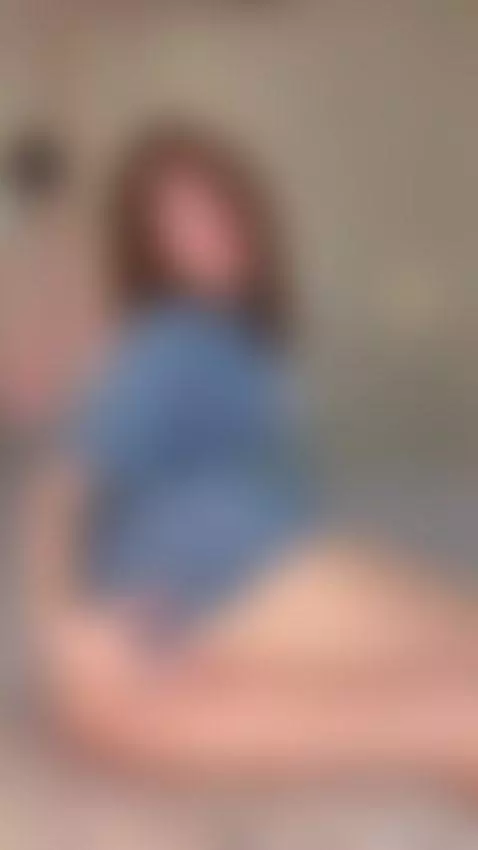 I turn warmth into motion 😈💧 by curlypolly