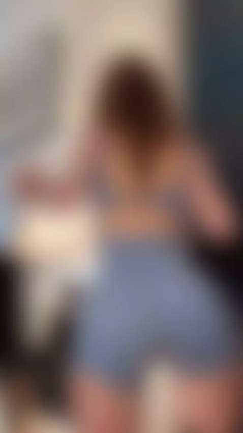 Just a gentle reminder: I’m here to tease you 💖😏 by curlypolly