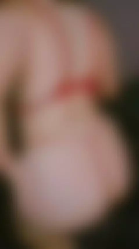 I need a good spanking... by bellarouxx