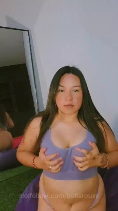 Come to play with me by bellarouxx