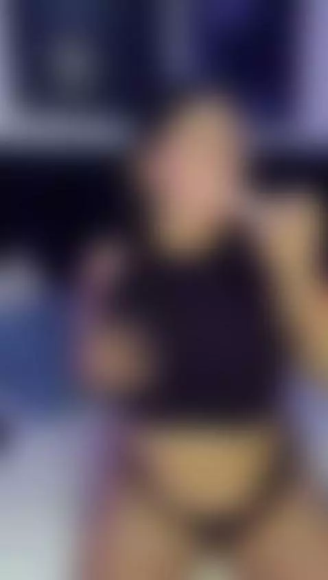 Sucking cock & touching my tits by bellarouxx