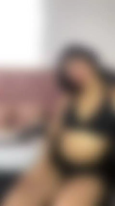 Ill wait for u in my room... by liilithstone