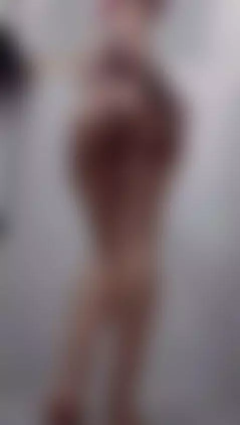 “No soy una fantasía, pero podrías confundirte.” by bunny-0