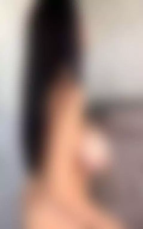 this got noticed fast by bustyyemma