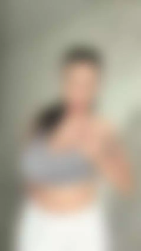 Short tease: sensual moment. Want more? Tap my profile by bustyyemma