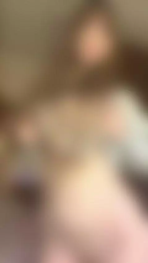 Hot clip — sultry and ready. Watch full content on my page by yuminekoo