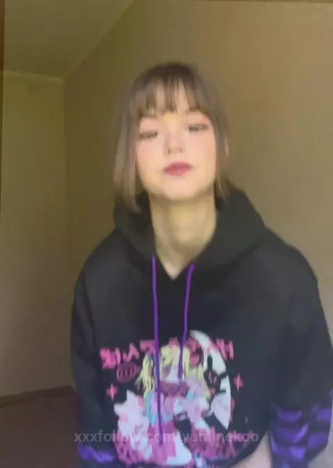 18+ Cute anime girl flashes perky tits and juicy nude ass. by yuminekoo