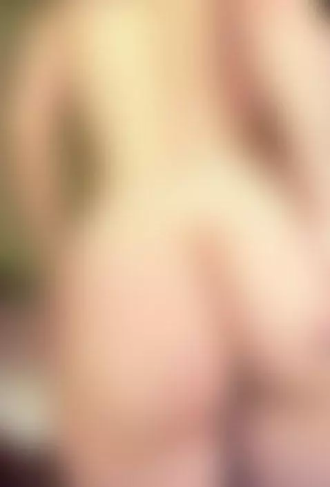 18+ Sexy nude ass bent over bed, juicy curves. by yuminekoo