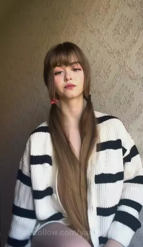 18+ Perky nude tits and juicy ass tease. by yuminekoo