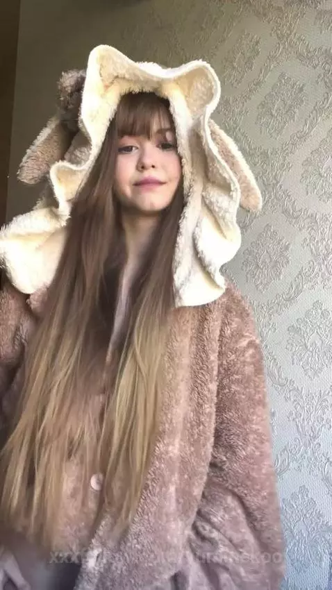 18+ Sexy bear hood girl flashes perky nude tits. by yuminekoo