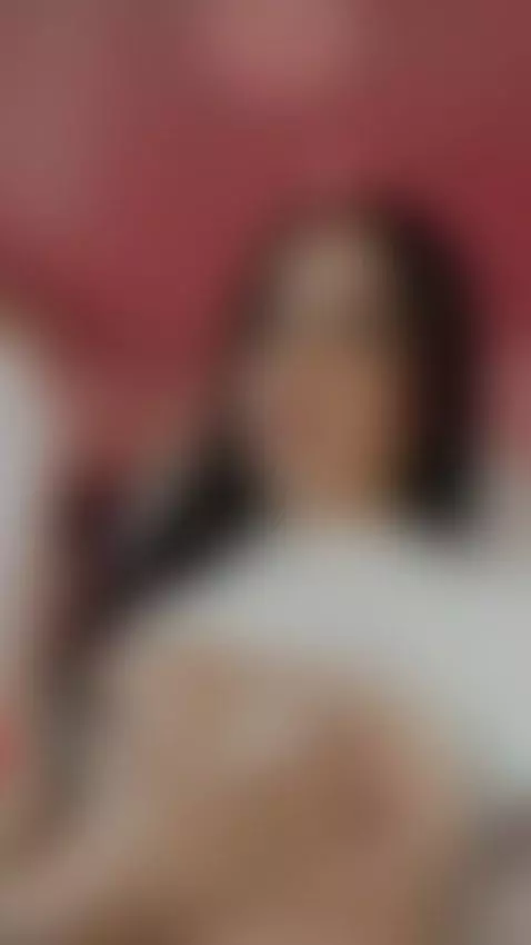 💫 Don’t stay curious… join the live now. by miafischer2