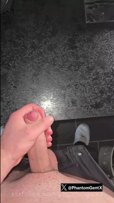 Hot Daddy PhantomGentX cums in the kitchen by phantomgentx