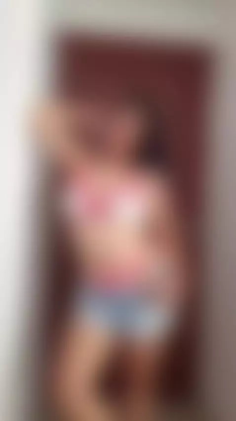Live NOW
https://es.chaturbate.com/b/megann_williamss/ by megann-williamss