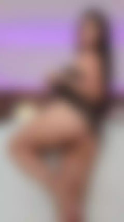 Waiting for you, love - https://es.chaturbate.com/b/megann_w... by megann-williamss